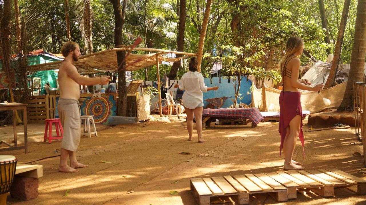 Namahstay Eco Hostel & Coworking & Art Community Space Arambol Exterior photo